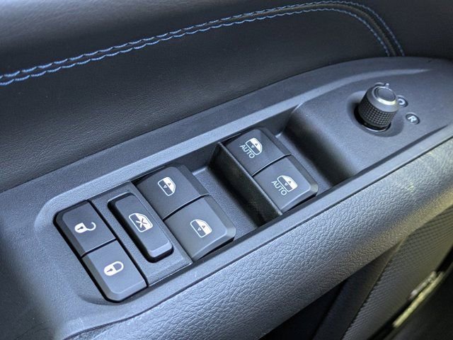 New 2026 Jeep Compass Latitude w/ Sun and Sound Group image 21