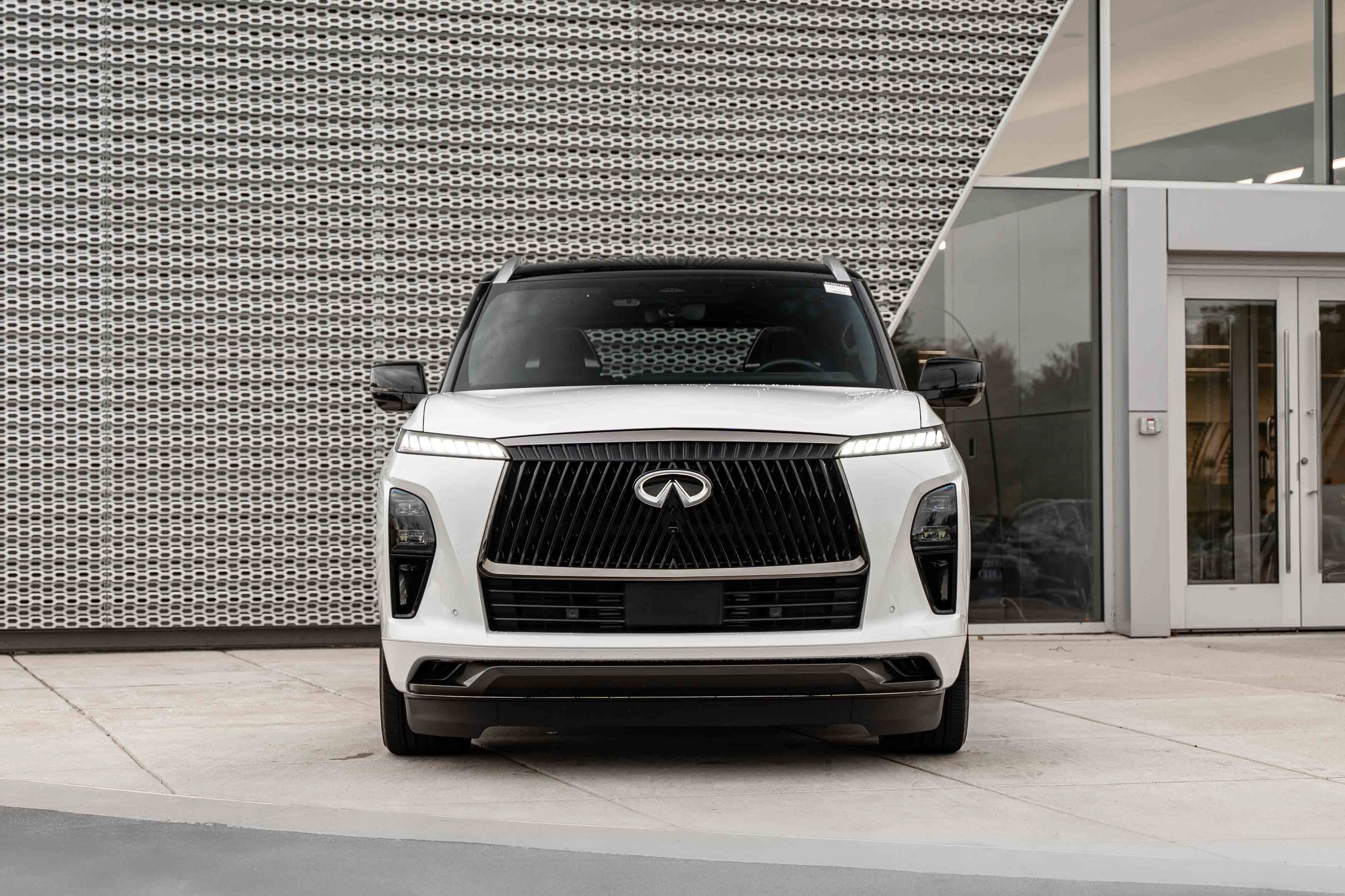 Used 2026 INFINITI QX80 Autograph w/ Premium Cargo Package AWD/4WD image 42