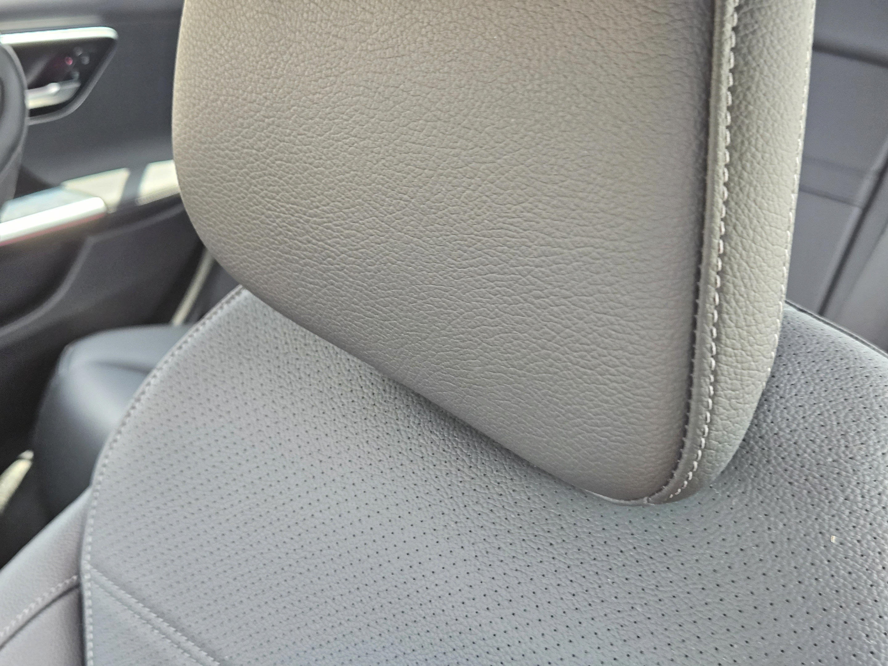 Certified 2026 Mercedes-Benz C 300 Sedan image 7
