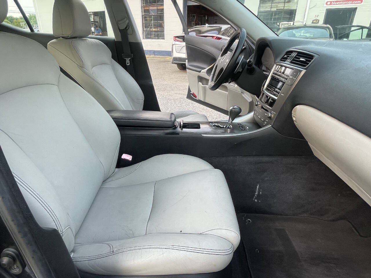 Used 2009 Lexus IS 250 AWD w/ Preferred Accessory Pkg image 20