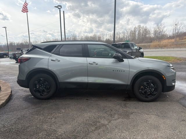 Used 2025 Chevrolet Blazer LT w/ Midnight/Sport Edition image 6