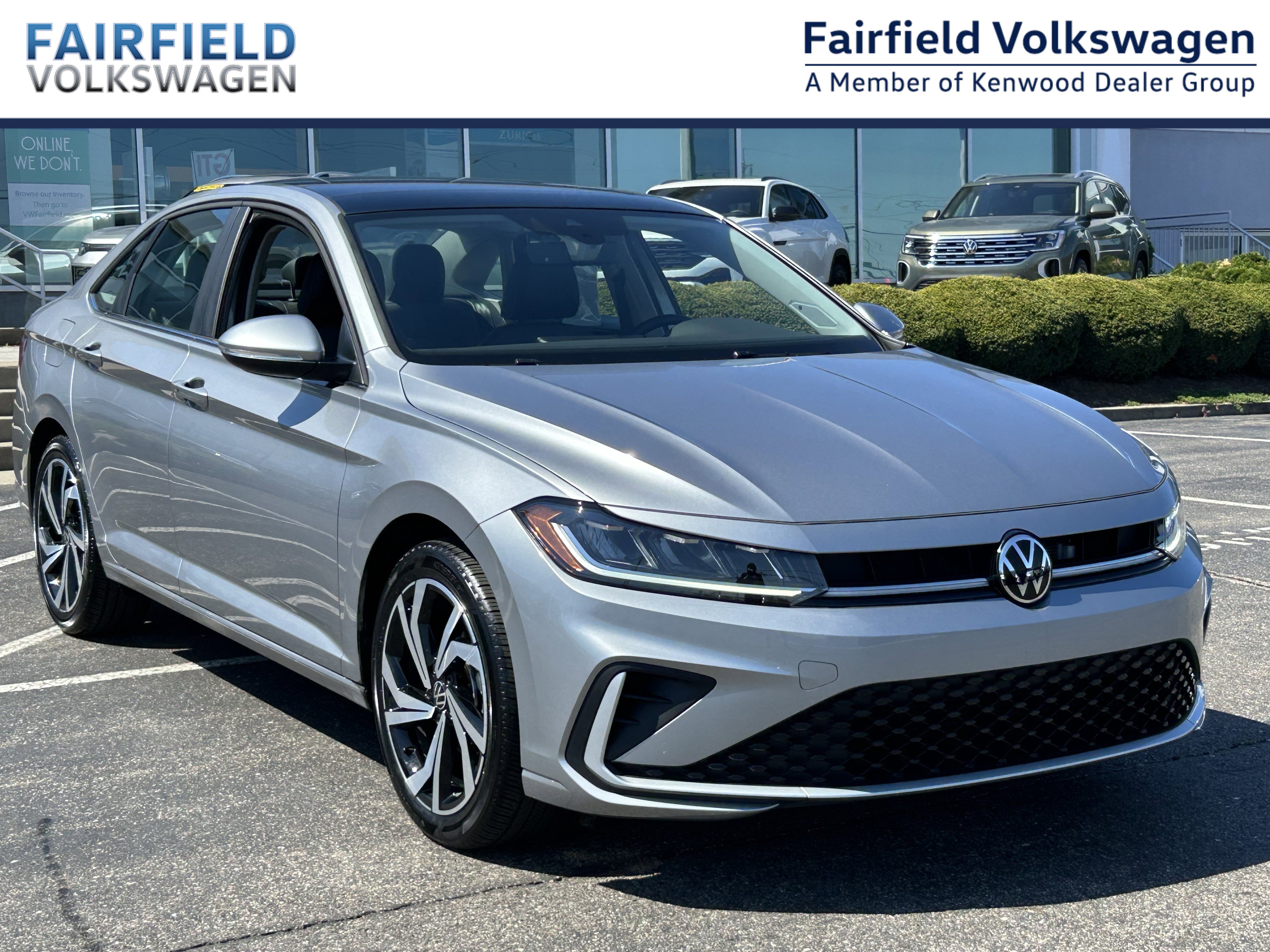 Certified 2025 Volkswagen Jetta SEL image 1