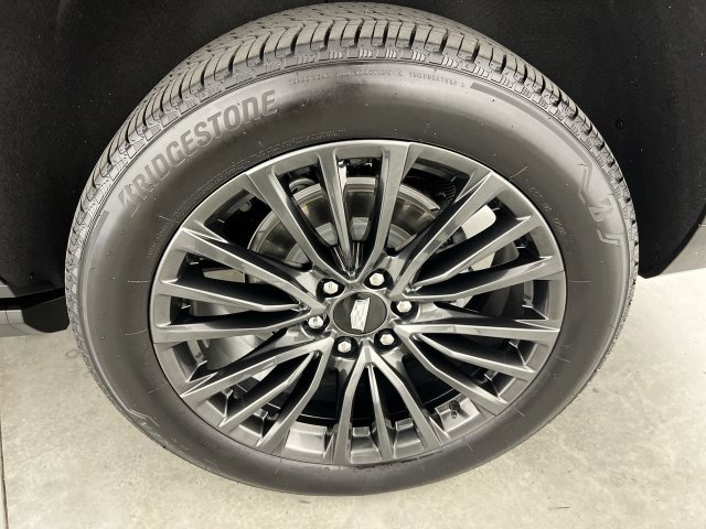 Certified 2025 Cadillac Escalade Sport Platinum AWD/4WD image 34