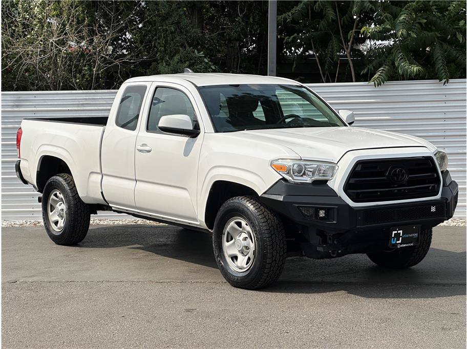 Used 2016 Toyota Tacoma SR w/ SR Convenience Package AWD/4WD image 8
