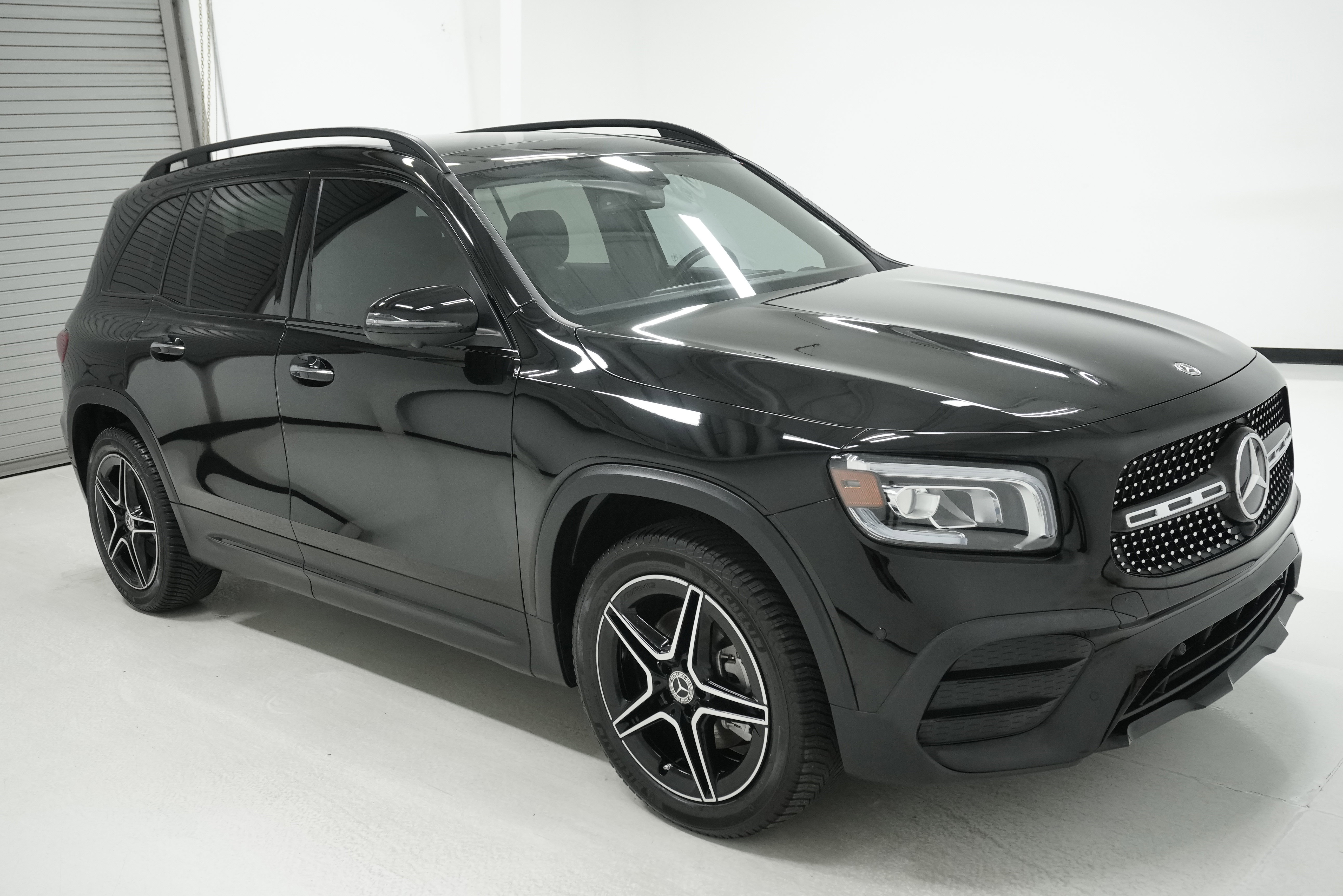Used 2022 Mercedes-Benz GLB 250 image 3