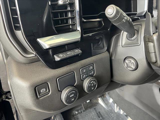 Used 2022 Chevrolet Silverado 1500 LTZ w/ LTZ Premium Package image 17