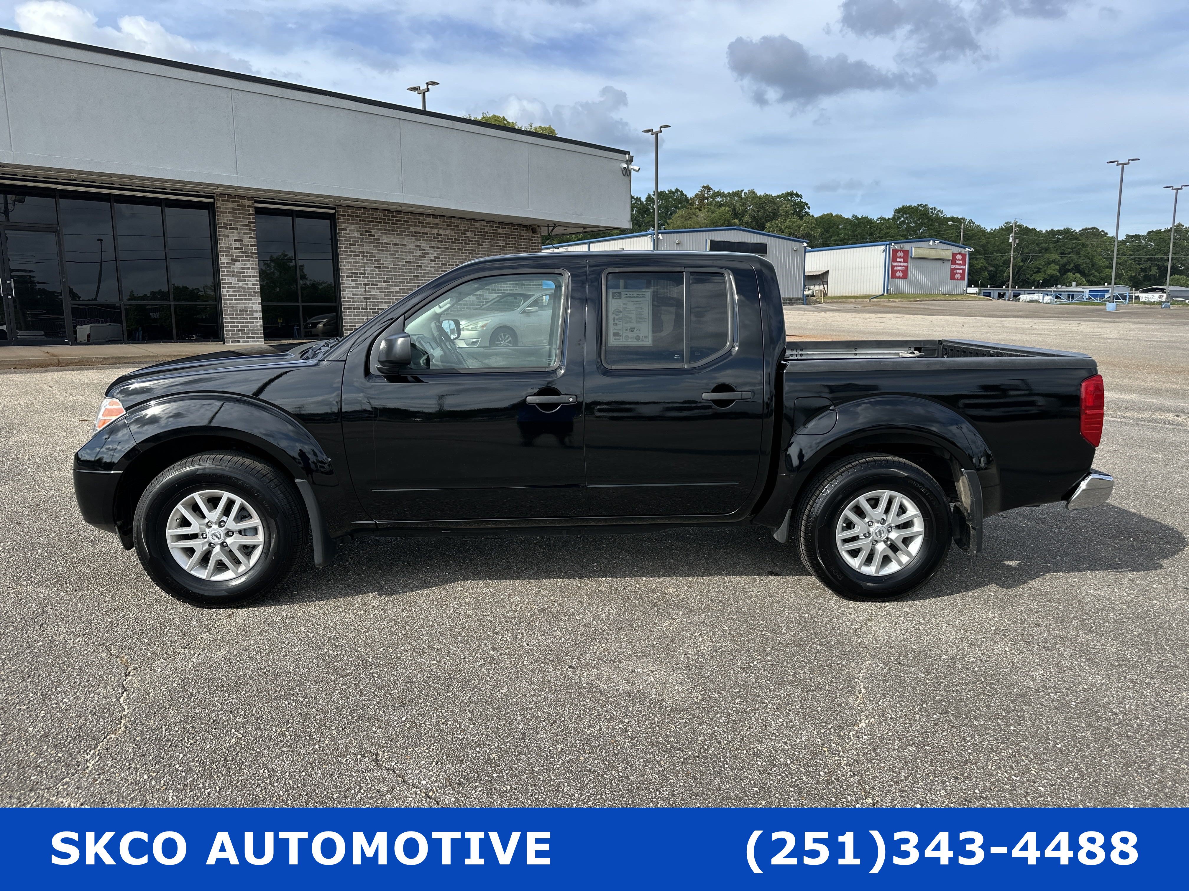 Used 2019 Nissan Frontier SV w/ Value Truck Package RWD image 2