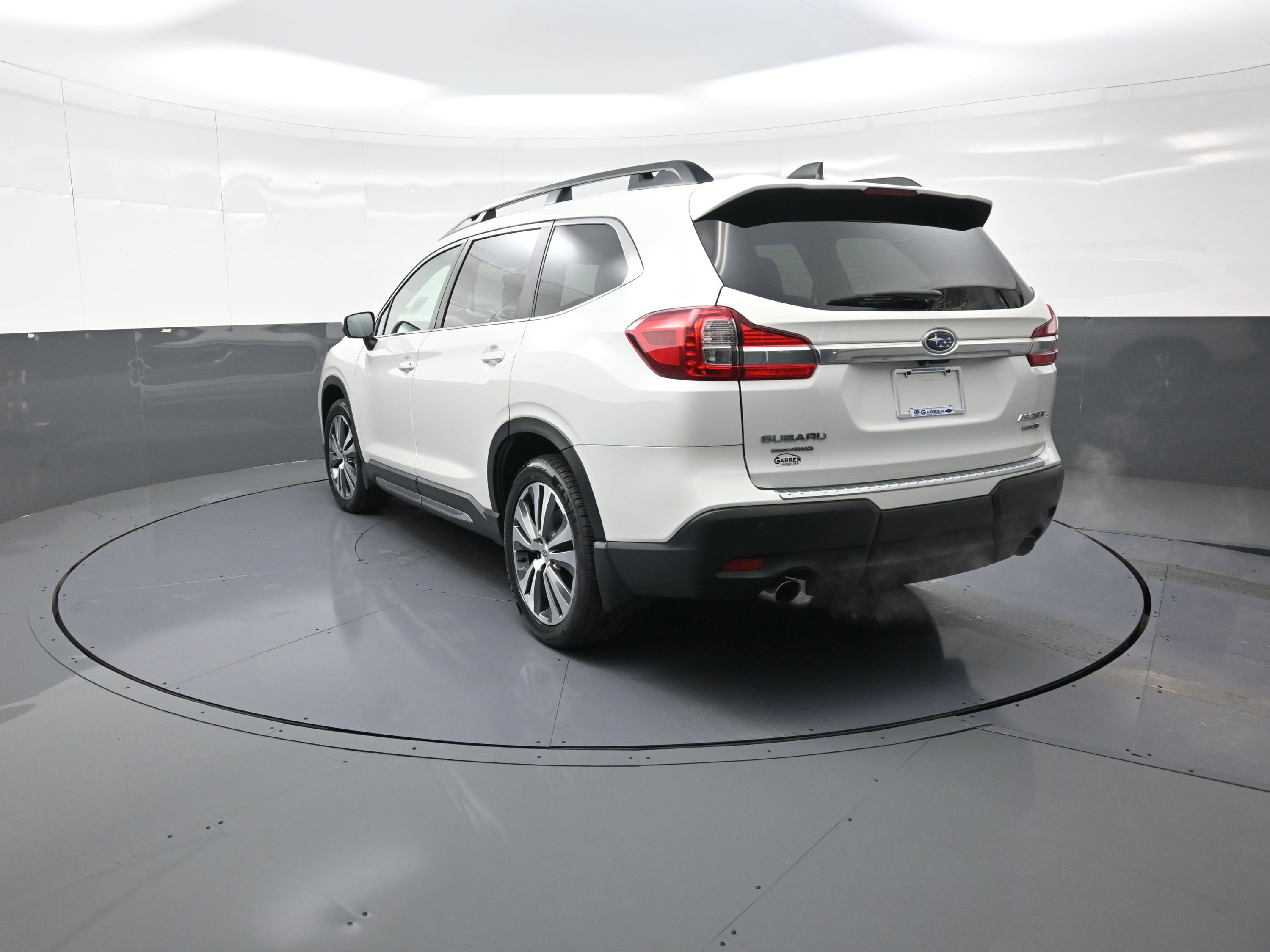 Used 2022 Subaru Ascent Limited w/ Technology Package image 5