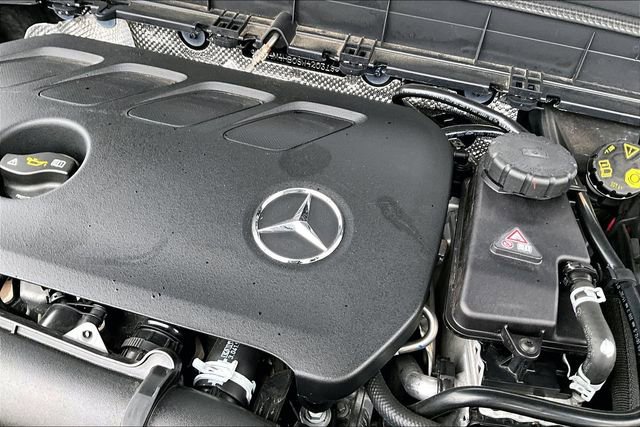 Certified 2025 Mercedes-Benz GLB 250 4MATIC image 33