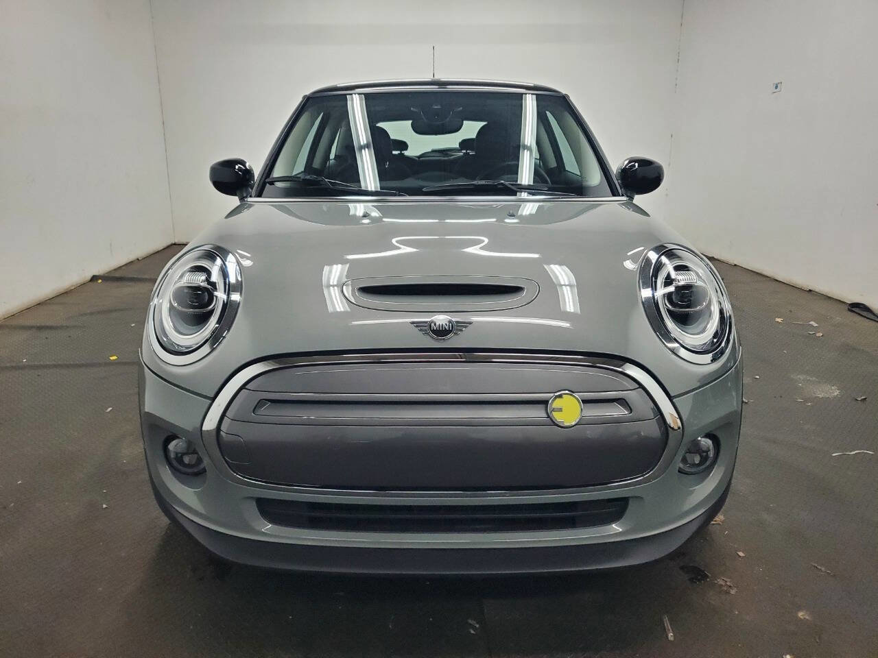 Used 2021 MINI Cooper SE w/ 6.5" Touchscreen Package image 2