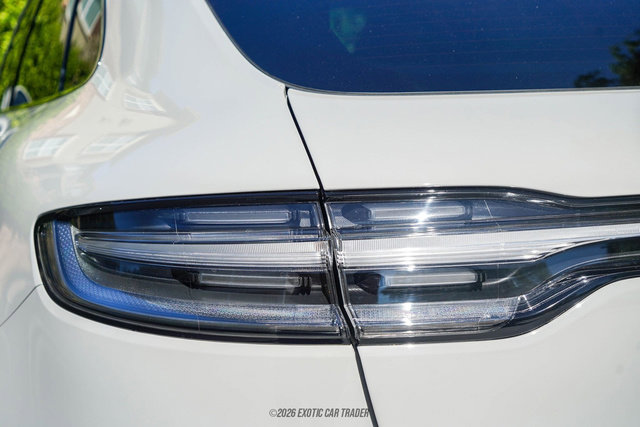 Used 2025 Porsche Macan GTS AWD/4WD image 56