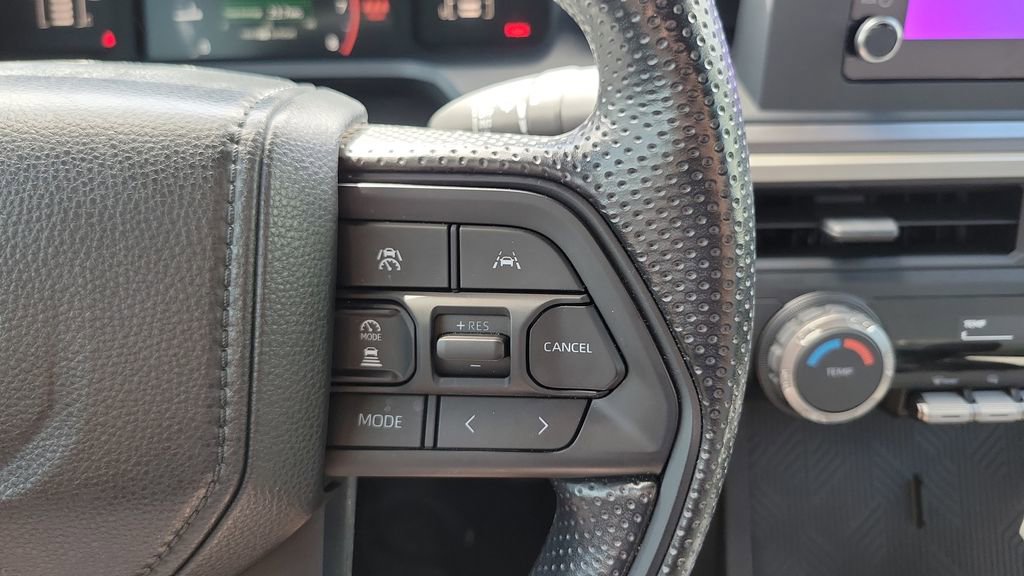 Certified 2024 Toyota Tacoma SR5 AWD/4WD image 26