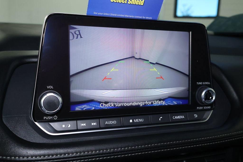 Used 2024 Nissan Rogue SV image 30