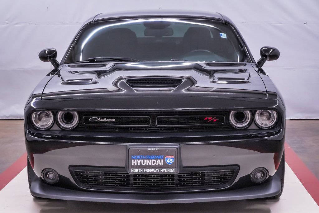 Used 2022 Dodge Challenger R/T Scat Pack RWD image 4