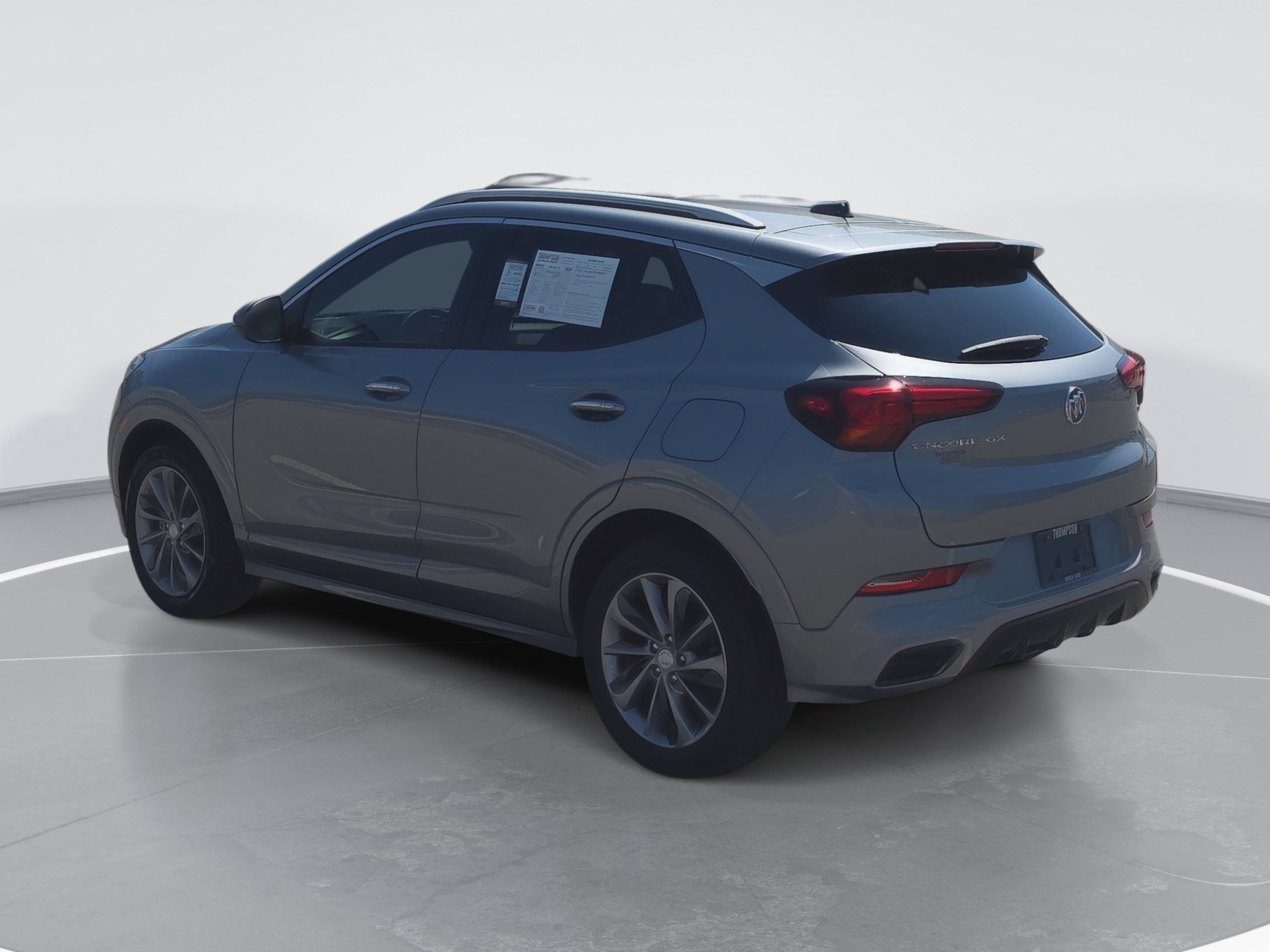 Used 2023 Buick Encore GX Select w/ Sport Touring Package FWD image 5