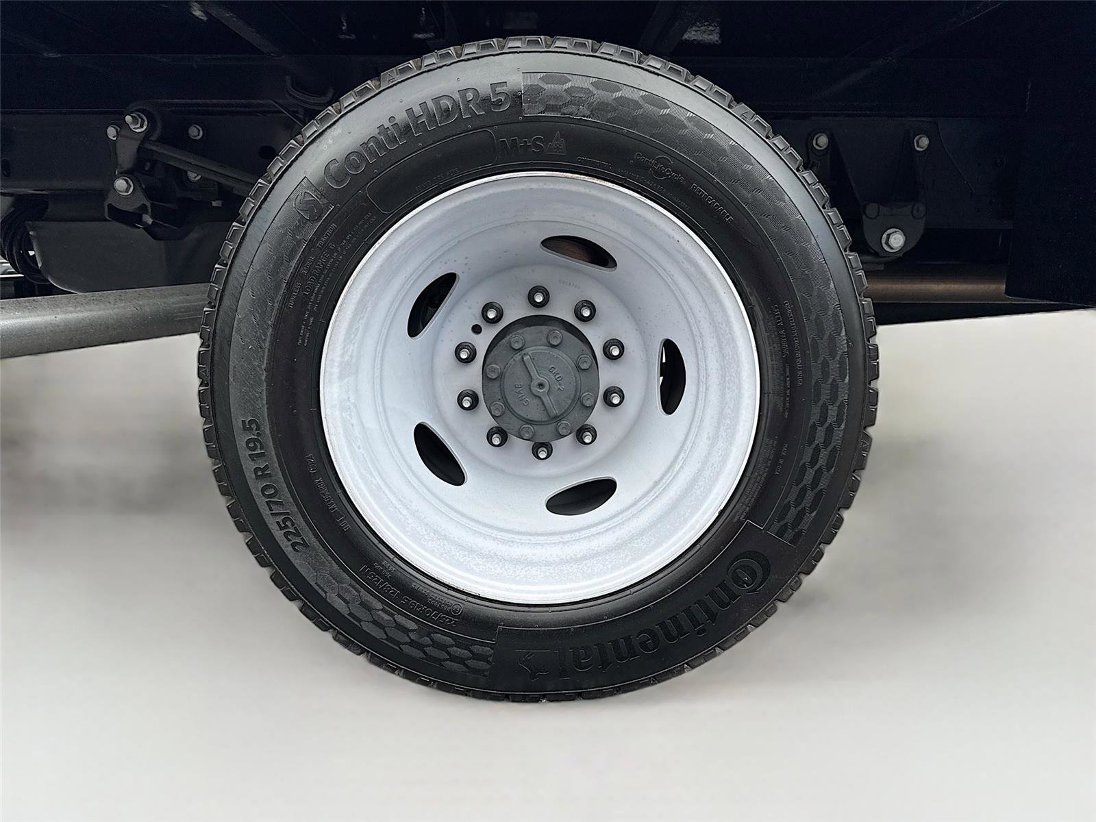 Used 2025 Ford F550 4x4 Crew Cab Super Duty image 33