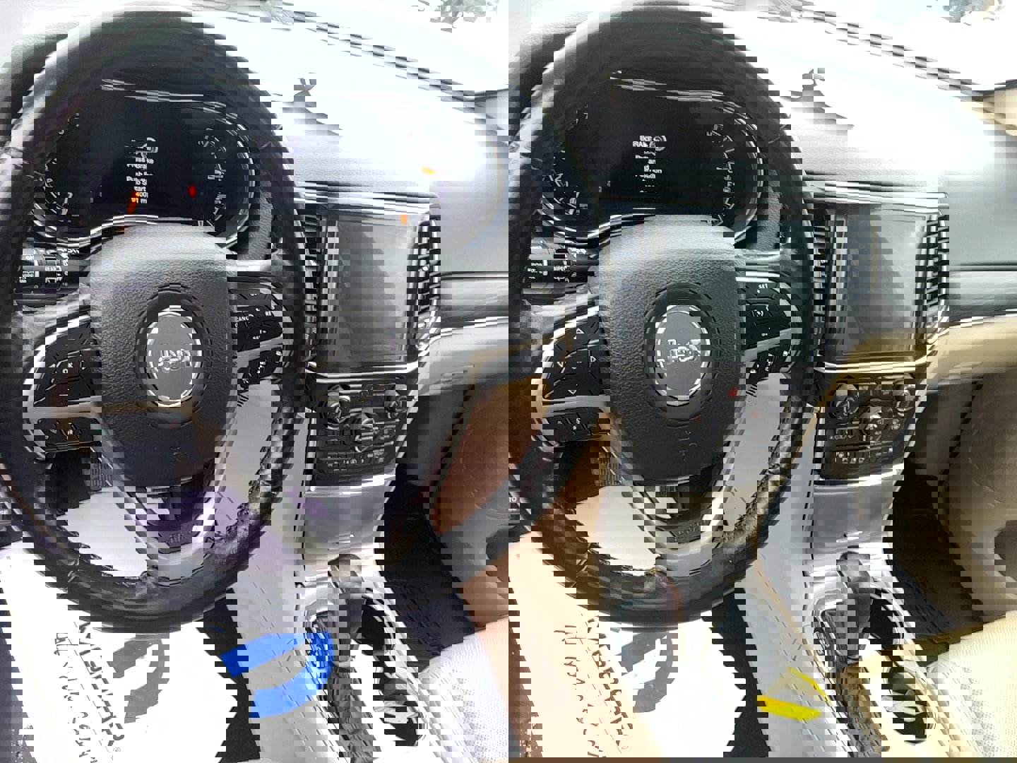 Certified 2021 Jeep Grand Cherokee Limited w/ Luxury Group II image 14