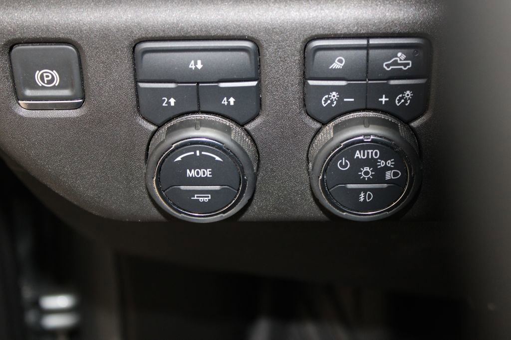 Used 2025 Chevrolet Silverado 2500 LT w/ All Star Edition image 38