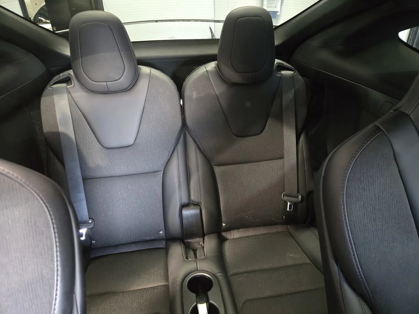 Used 2018 Tesla Model X image 9