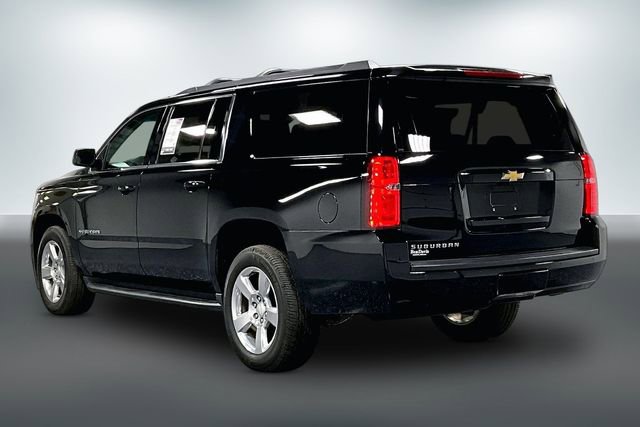 Used 2017 Chevrolet Suburban LT image 6