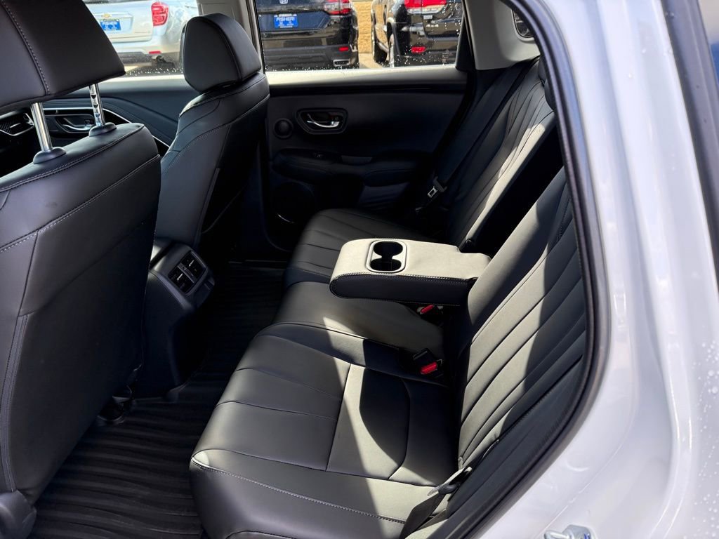 Certified 2025 Acura ADX AWD image 19