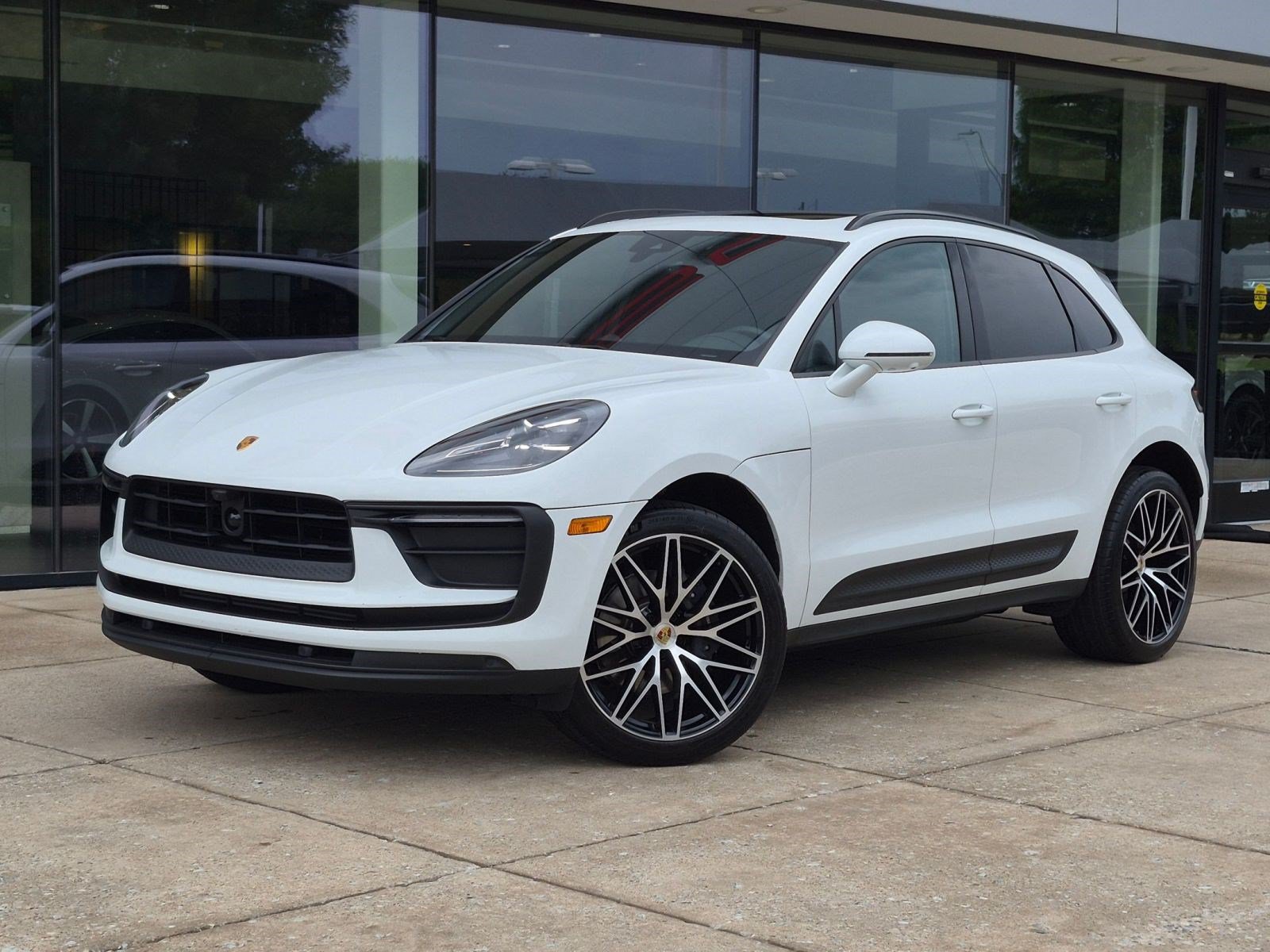 Certified 2026 Porsche Macan AWD/4WD video 1