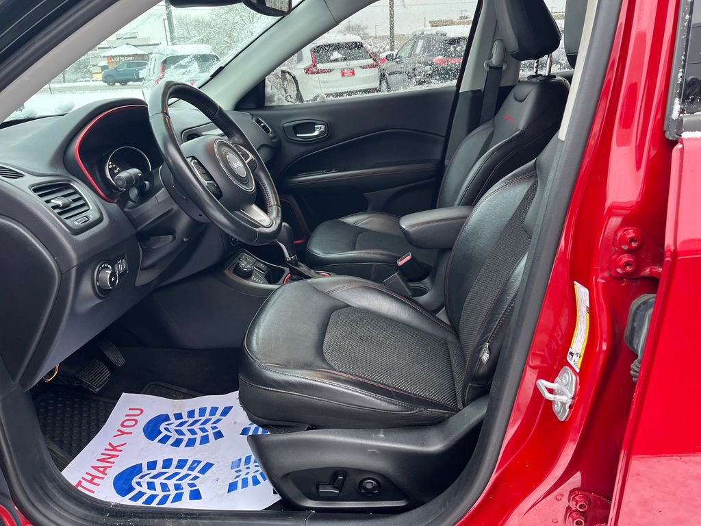 Used 2018 Jeep Compass Trailhawk w/ Cold Weather Group image 11