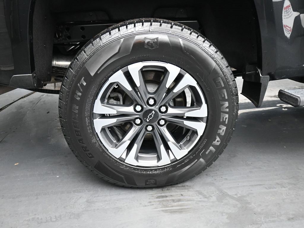 Used 2022 Chevrolet Colorado Z71 image 10