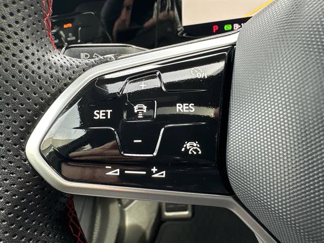 Used 2024 Volkswagen GTI SE image 34