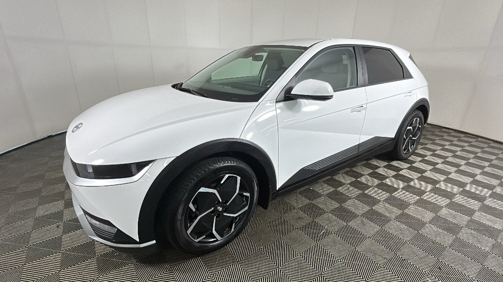 Used 2024 Hyundai Ioniq 5 SEL AWD/4WD image 8