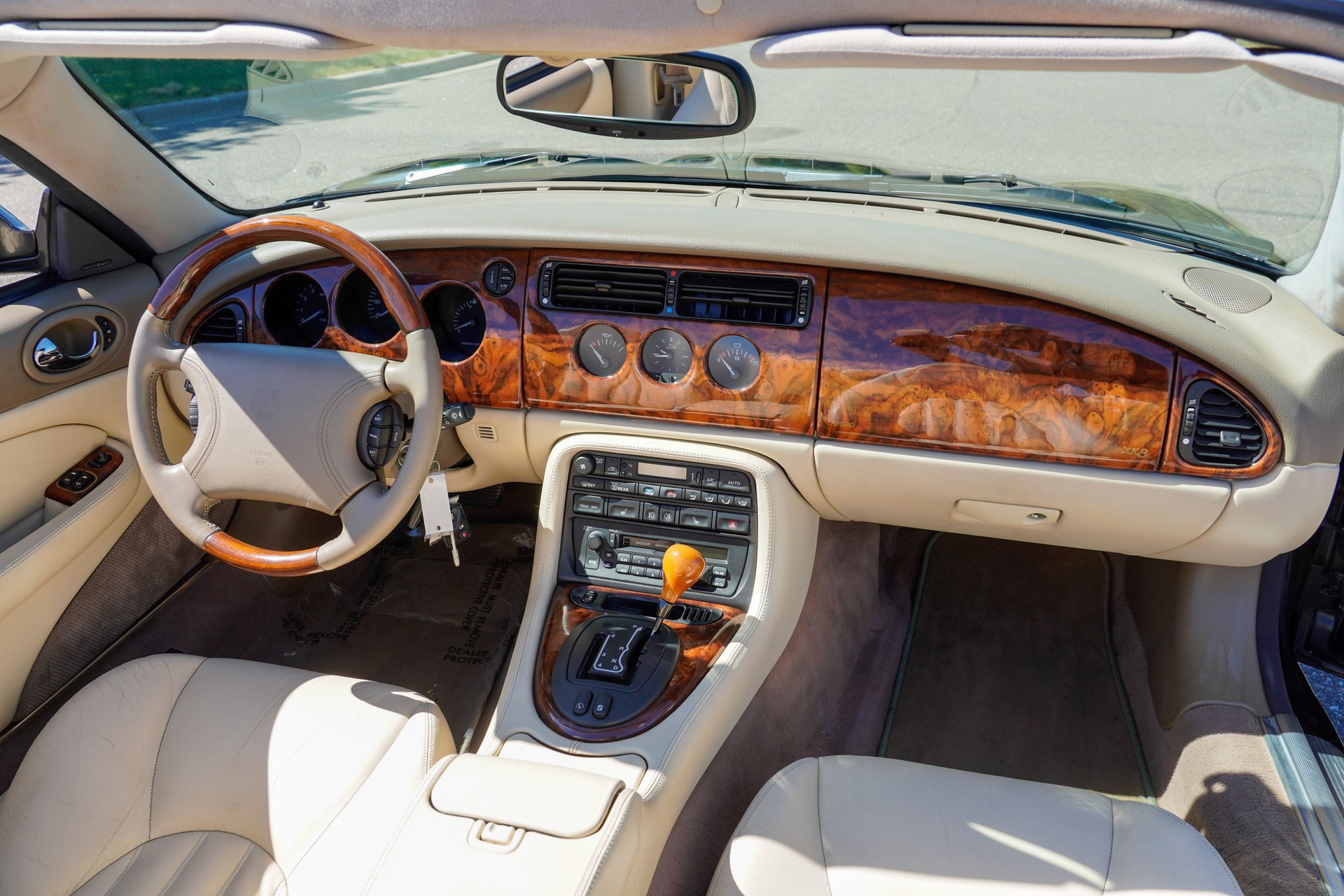 Used 1997 Jaguar XK8 Convertible RWD image 12