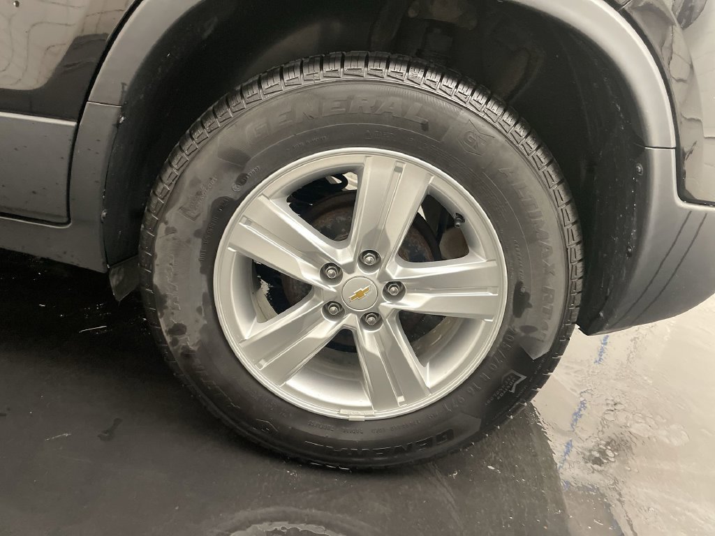 Used 2019 Chevrolet Trax LT w/ LT Convenience Package FWD image 25