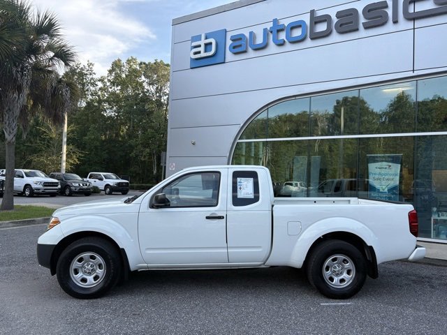 Used 2020 Nissan Frontier S image 2