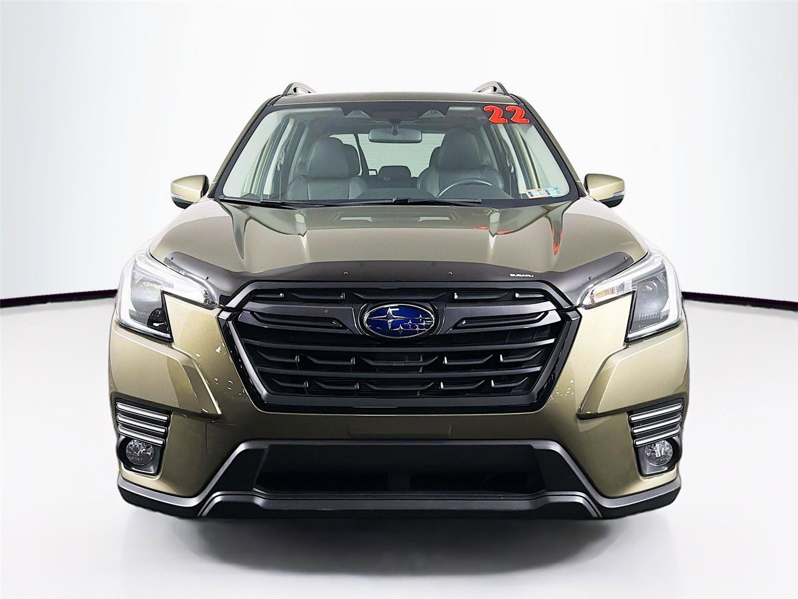 Used 2022 Subaru Forester Limited AWD/4WD image 2