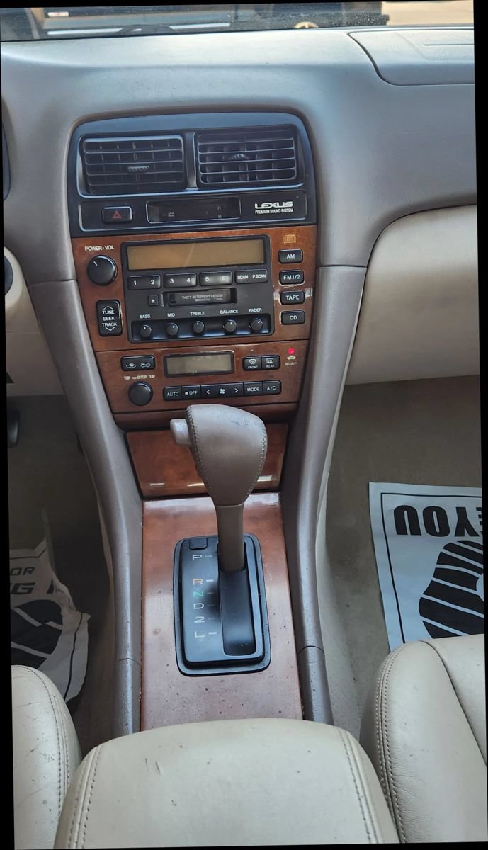 Used 2000 Lexus ES 330 FWD image 18