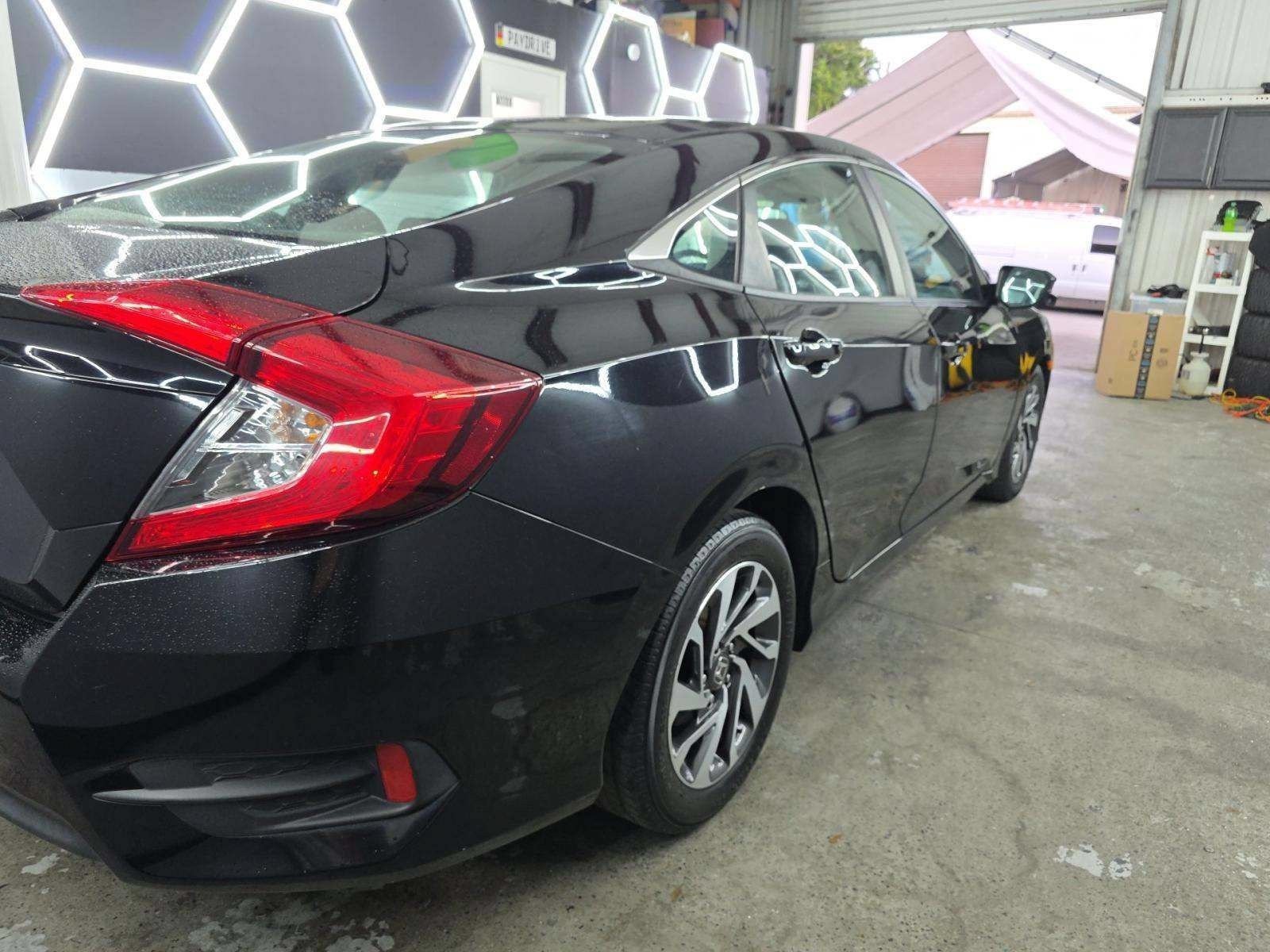 Used 2016 Honda Civic EX image 3