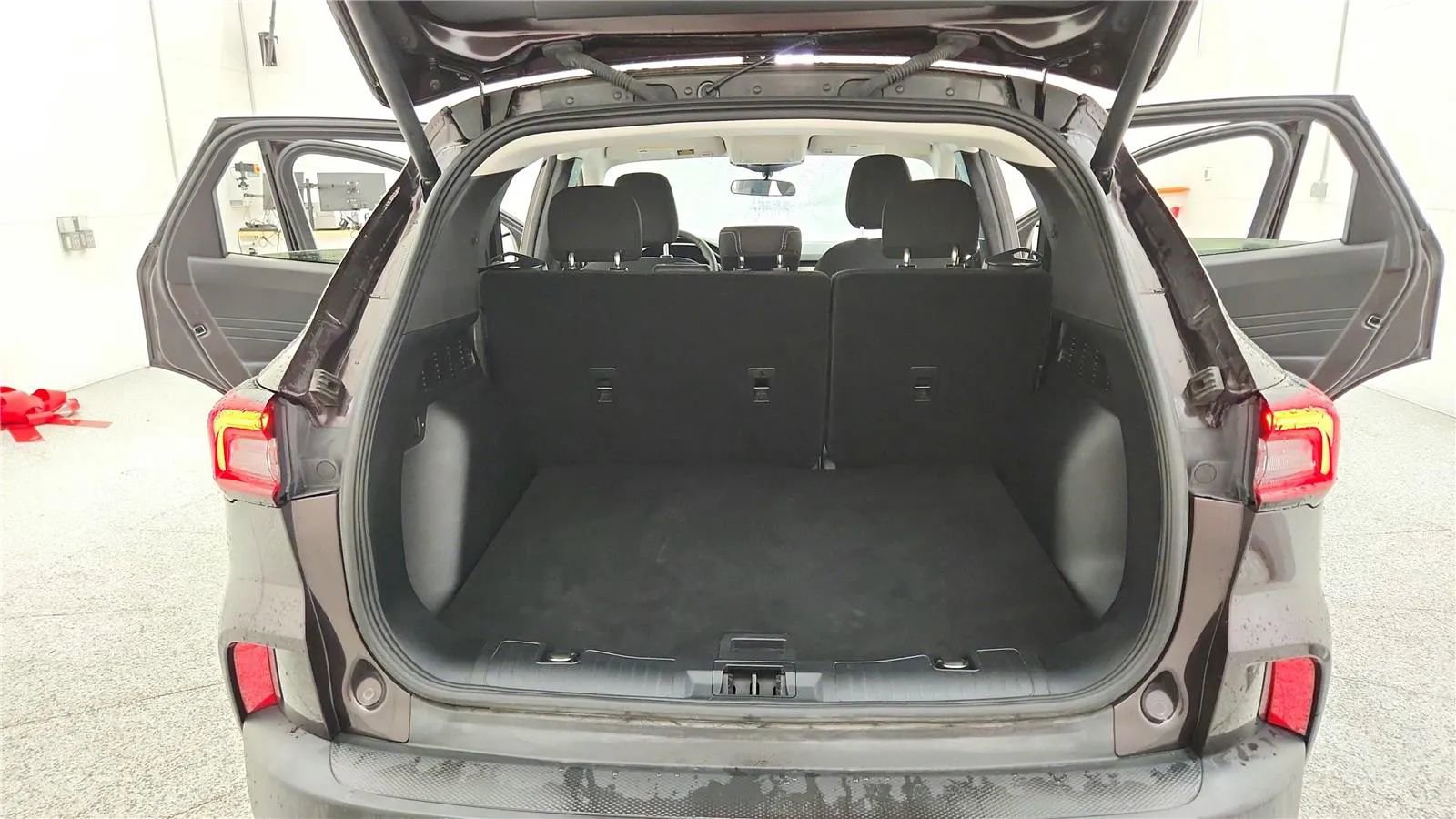 Used 2023 Ford Escape Active AWD/4WD image 19