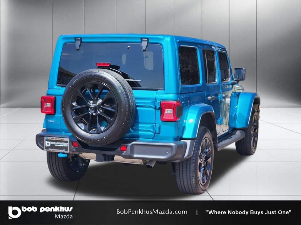 Used 2024 Jeep Wrangler Unlimited Sahara w/ Technology Group AWD/4WD image 25