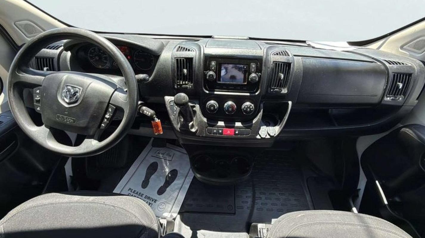 Used 2019 RAM ProMaster 2500 w/ Premium Appearance Group FWD image 10