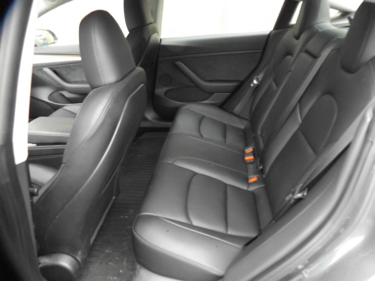 Used 2023 Tesla Model 3 Standard Range image 15