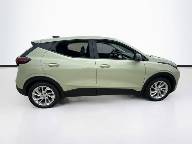 New 2027 Chevrolet Bolt LT FWD image 5