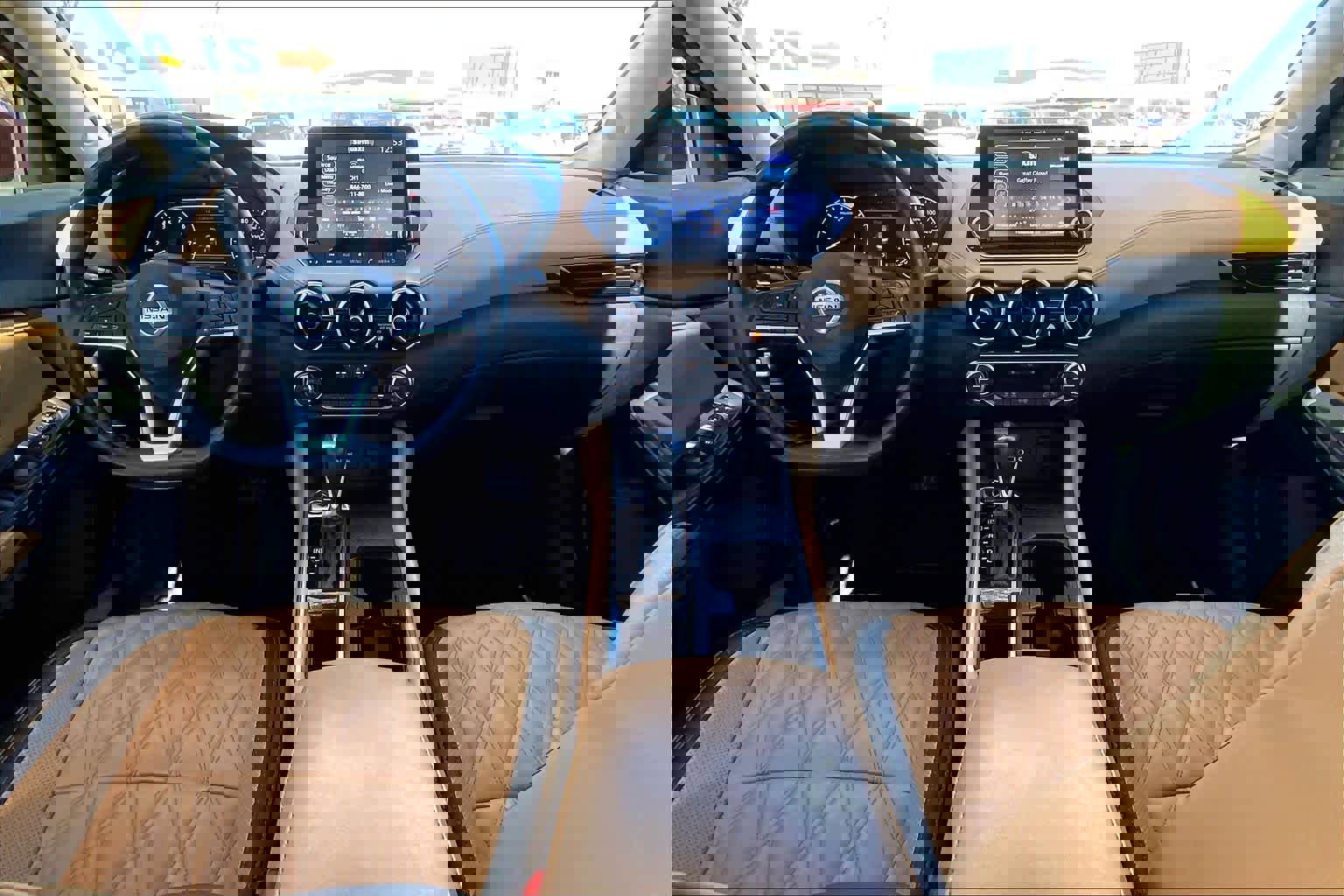 Used 2023 Nissan Sentra SV w/ SV Premium Package image 15