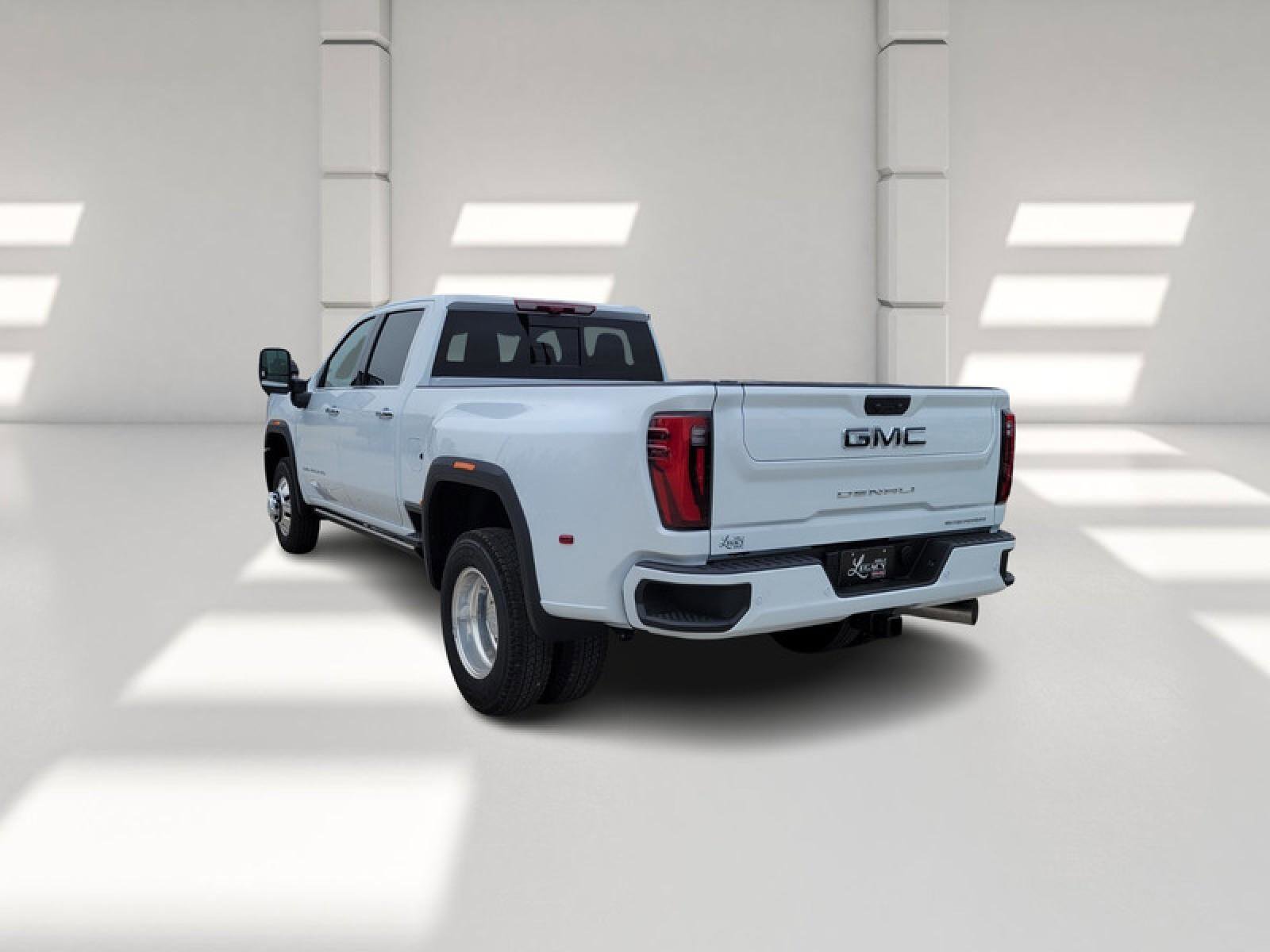 New 2026 GMC Sierra 3500 Denali Ultimate image 5