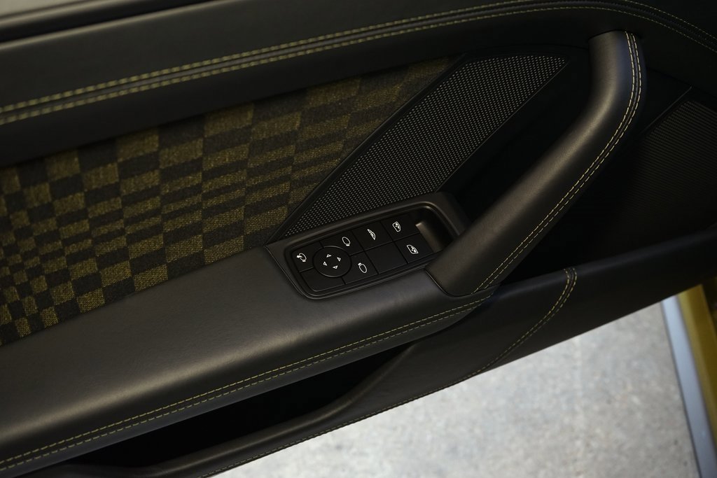 Used 2026 Porsche 911 GTS image 26