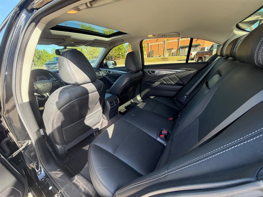 Used 2015 INFINITI Q50 Premium w/ Navigation Package image 17