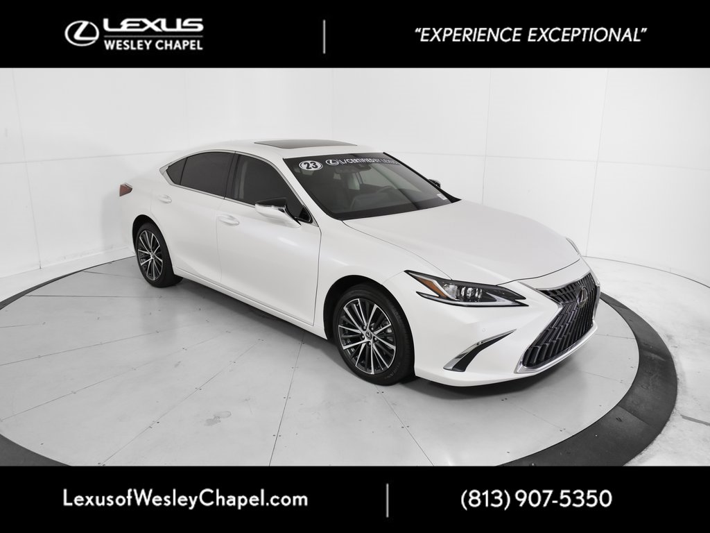 Used 2023 Lexus ES 250 w/ Premium Package image 2