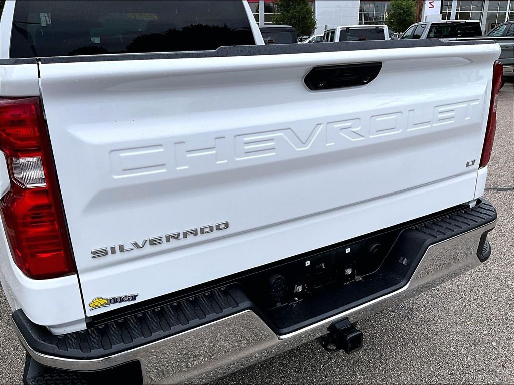 Used 2023 Chevrolet Silverado 1500 LT AWD/4WD image 27