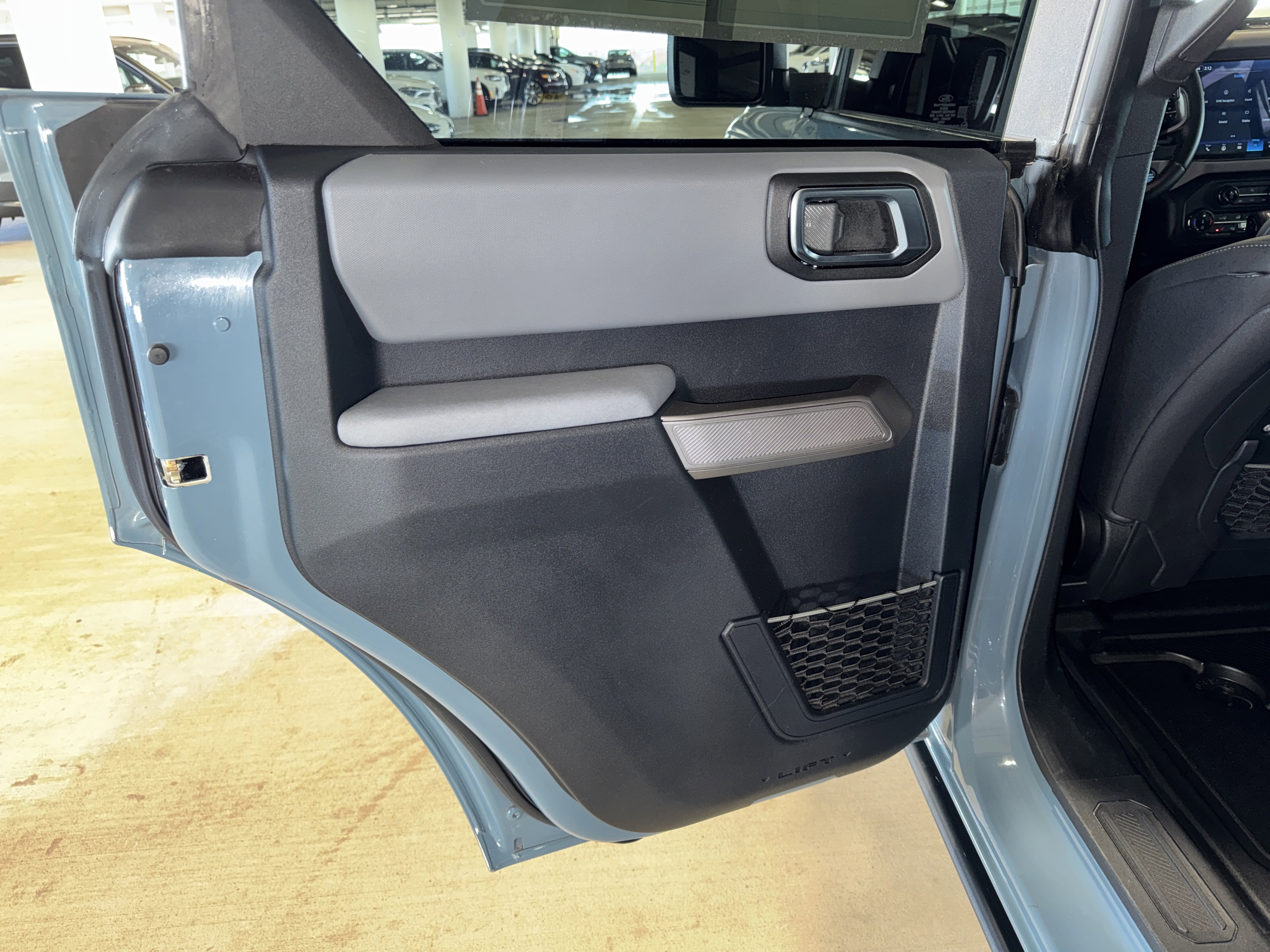 Used 2022 Ford Bronco Everglades image 16