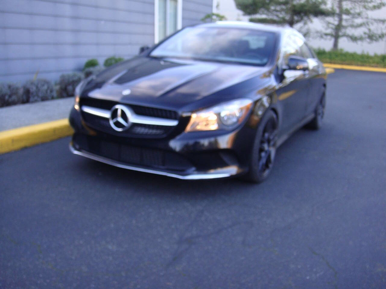 Used 2019 Mercedes-Benz CLA 250 4MATIC image 4