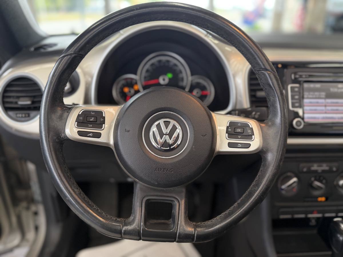 Used 2013 Volkswagen Beetle 2.5 FWD image 36